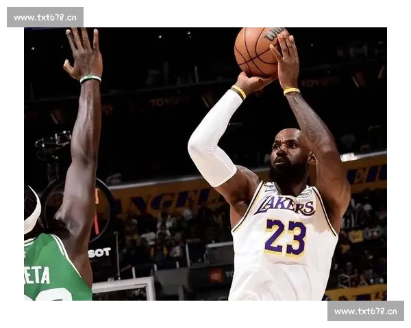 詹姆斯带队迎战湖人旧将关键比赛前瞻与数据分析解读